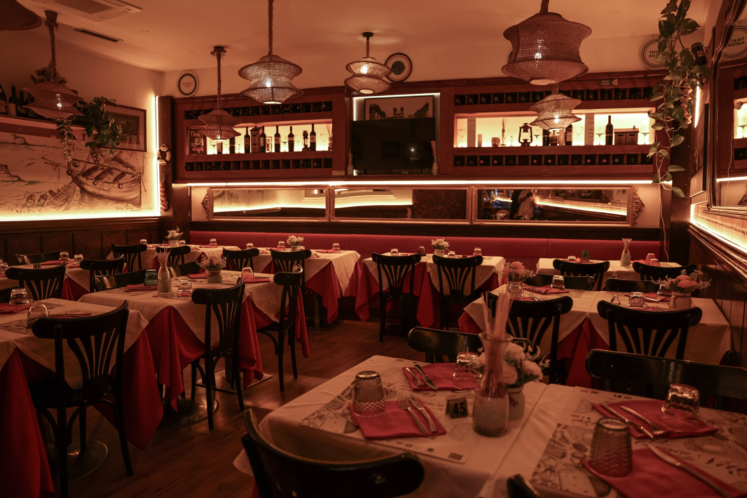 sala-interna-panoramica-osteria-della-vite-roma