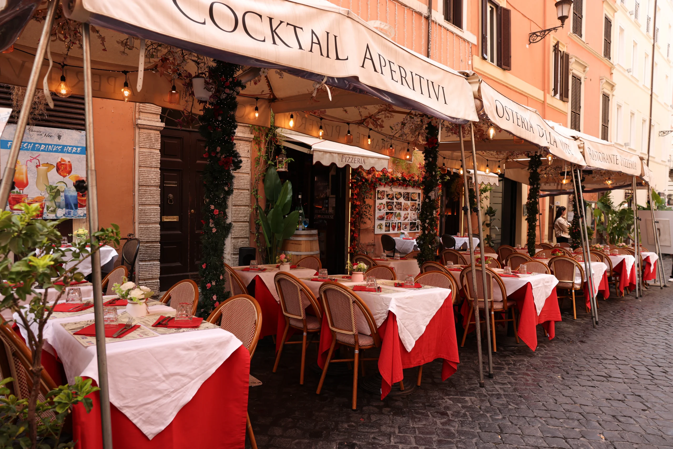 terrazza-esterna-osteria-della-vite-roma